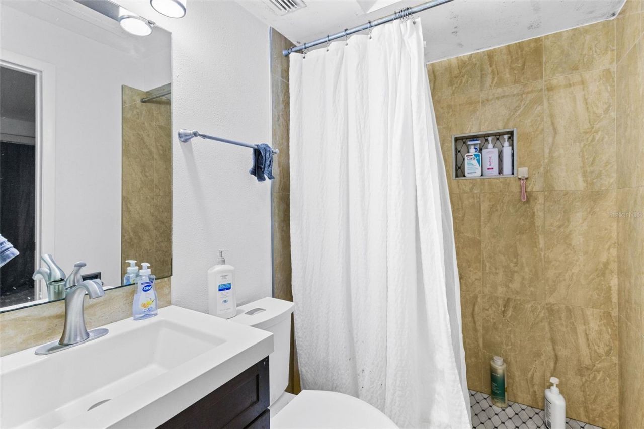 6602 Pot O Gold Lane, Orlando, FL 32809 Photo