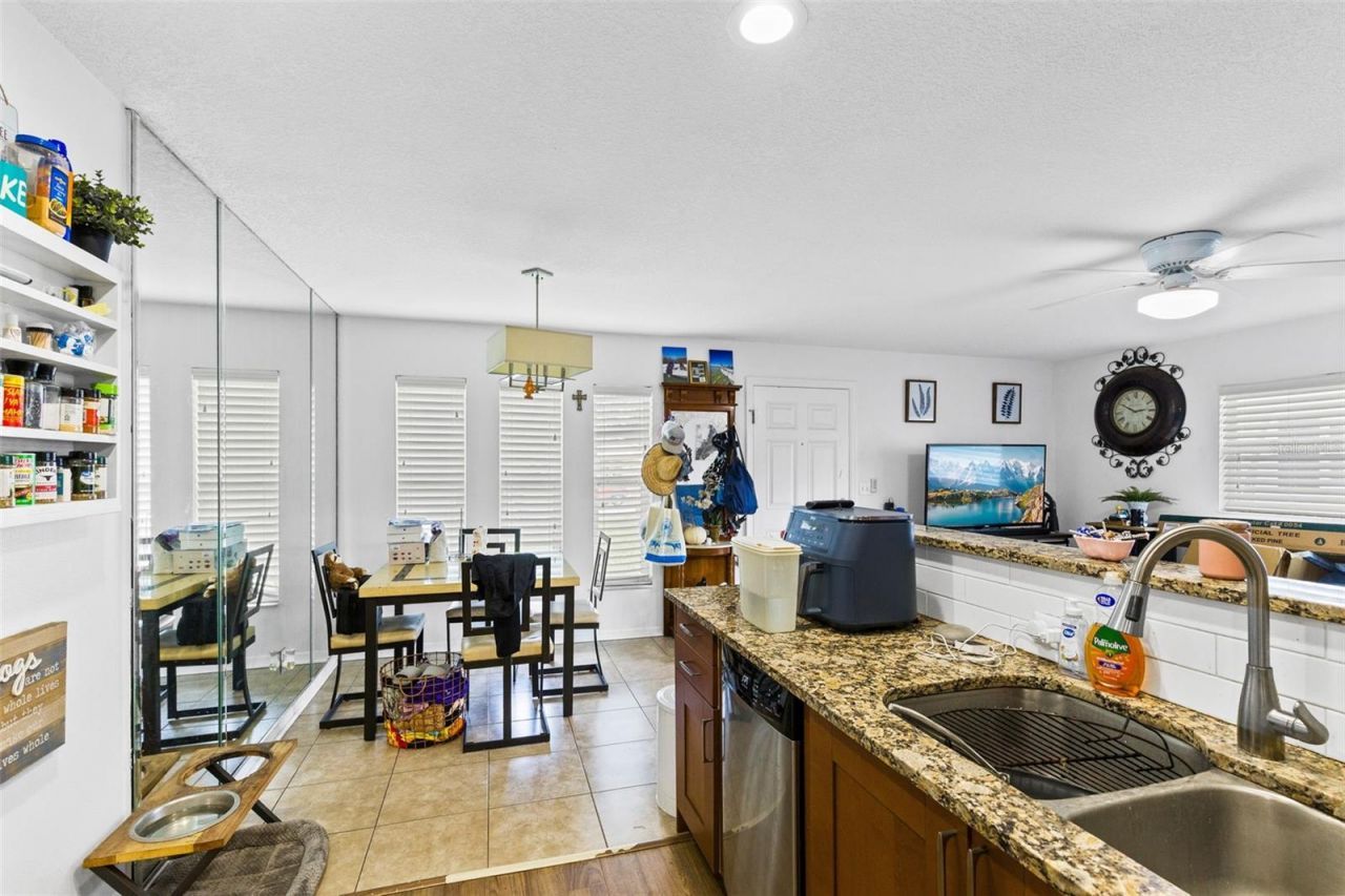 6602 Pot O Gold Lane, Orlando, FL 32809 Photo