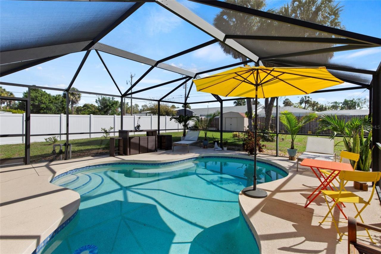 6111 Dartmouth Drive , Bradenton, FL 34207 Photo