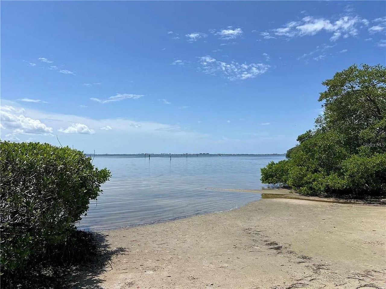 6111 Dartmouth Drive , Bradenton, FL 34207 Photo