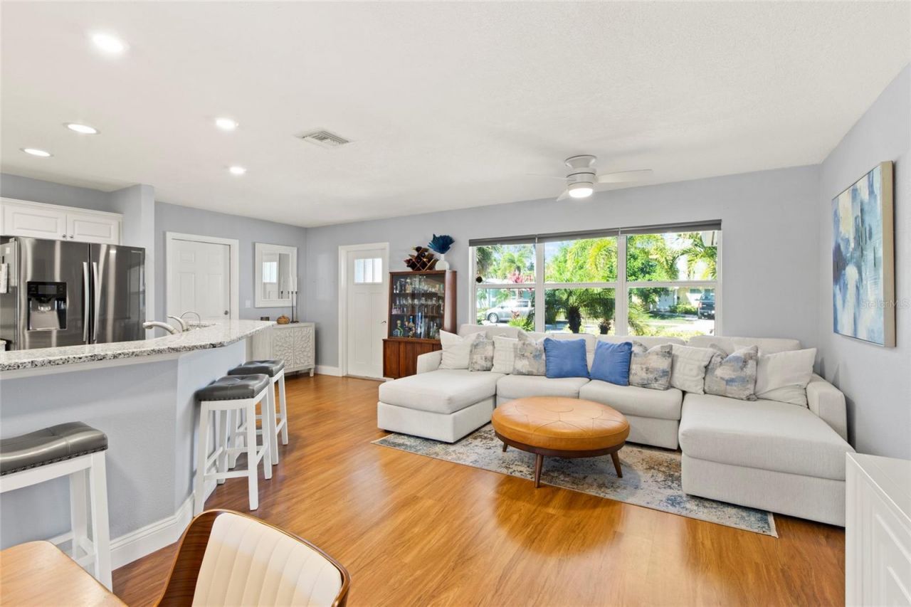 6111 Dartmouth Drive , Bradenton, FL 34207 Photo