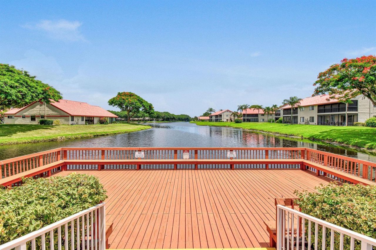 7604 Lexington Club Boulevard , Unit B, Delray Beach, FL 33446 Photo