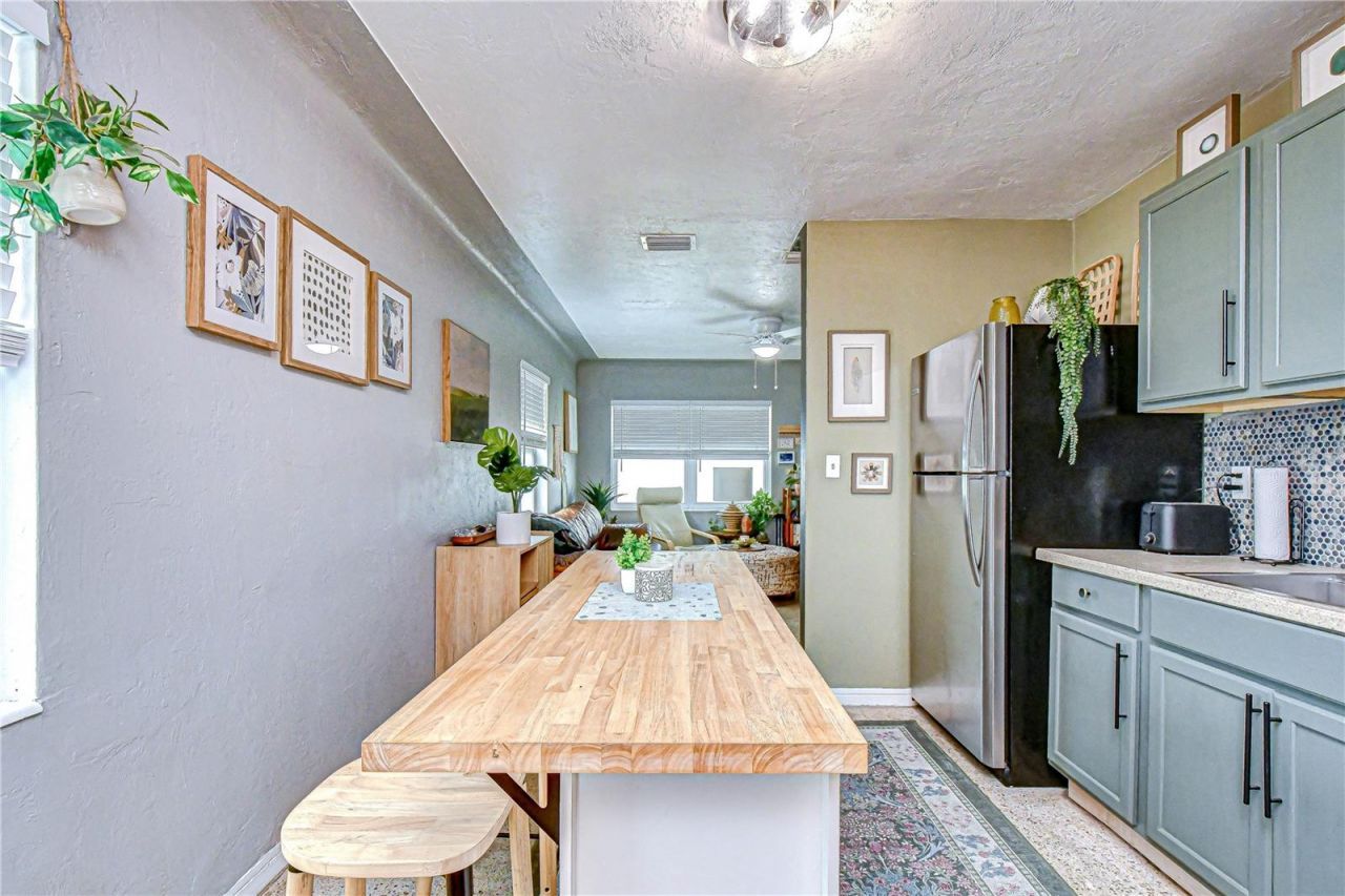 1611 28th Street S, Saint Petersburg, FL 33712 Photo