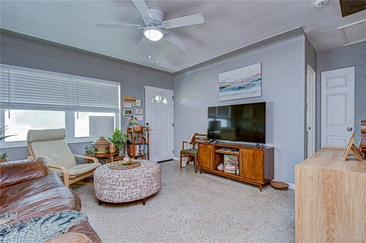 1611 28th Street S, Saint Petersburg, FL 33712 Photo