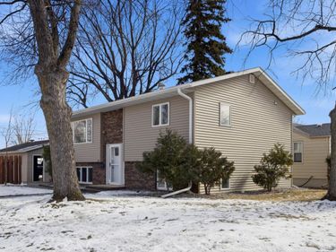 1211 Hall Avenue, Breckenridge, MN 56520