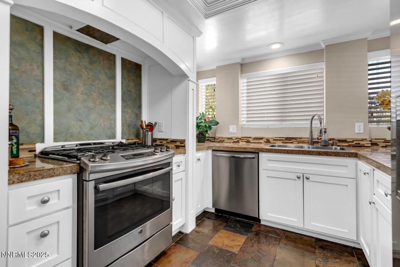 831 Blue Falls Place, Reno, NV 89511 Photo