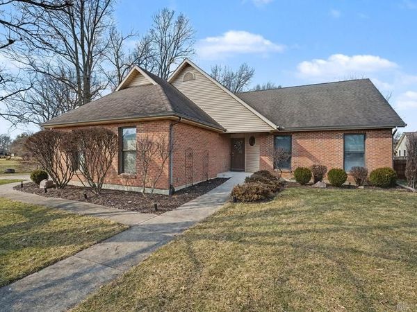 885 Chelsea Lane, Tipp City, OH 45371