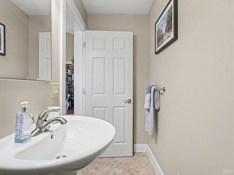 885 Chelsea Lane, Tipp City, OH 45371 Photo 14