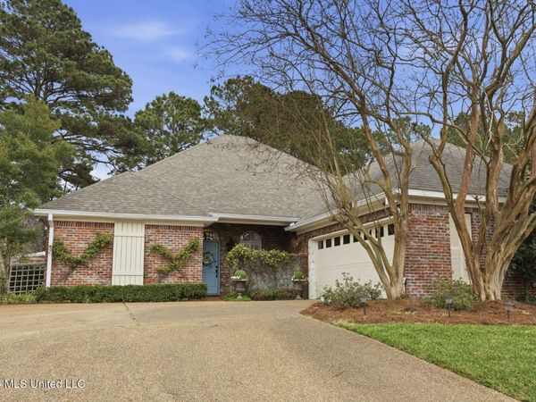 402 Eastpointe Cove, Madison, MS 39110