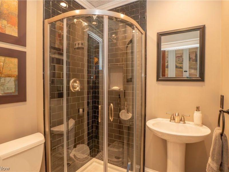 411 4th Street NE, Massillon, OH 44646 Photo 26