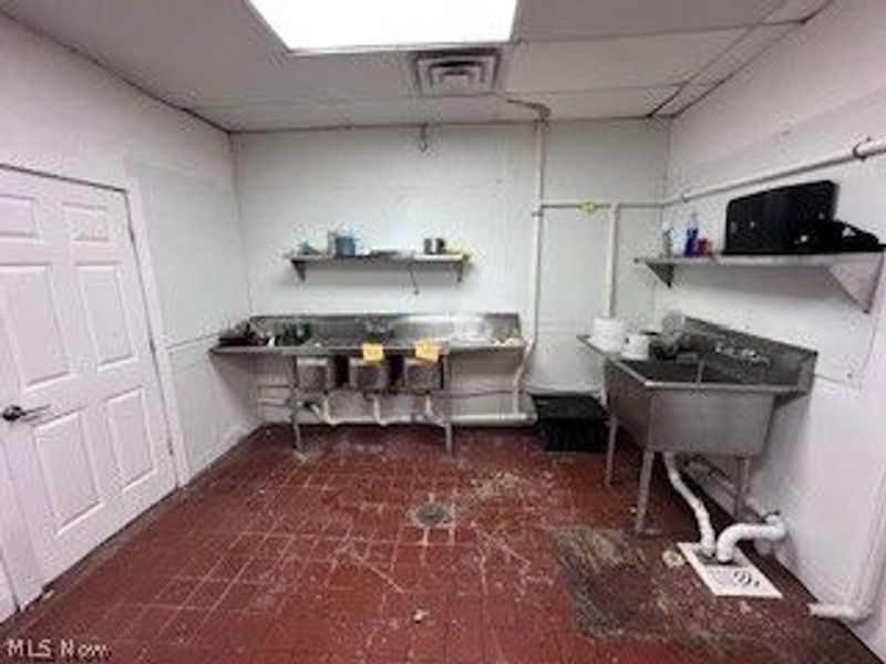 12716 Buckeye Road, Cleveland, OH 44120 Photo 9