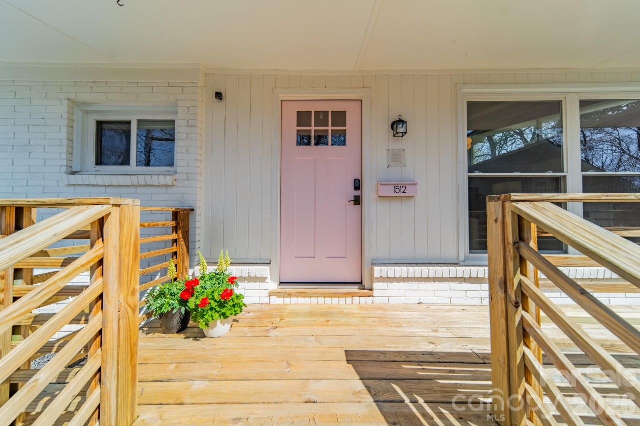 1512 Hartford Avenue, Charlotte, NC 28209 Main Photo