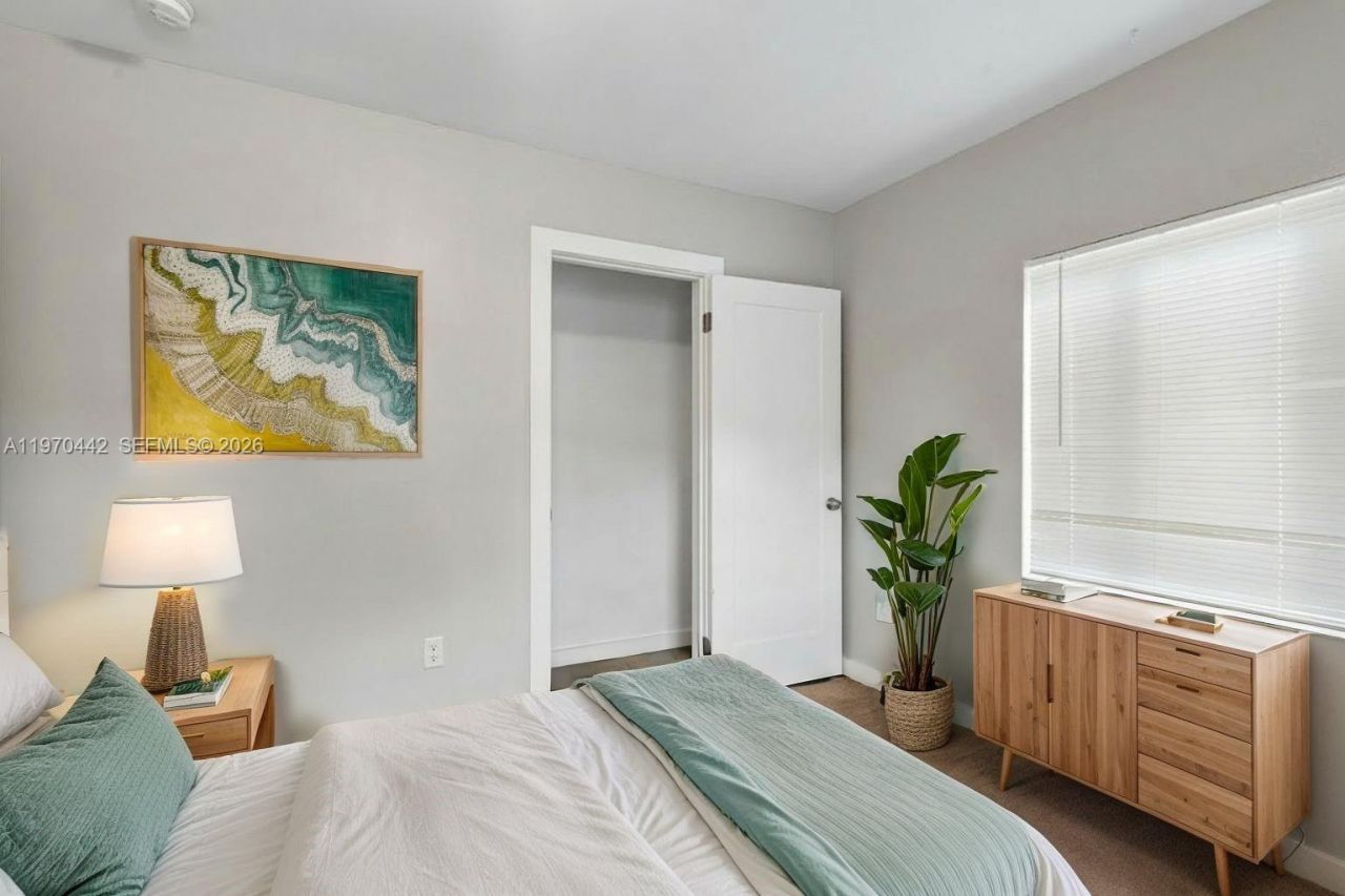 435 NE 69th St, Miami, FL 33138 Photo