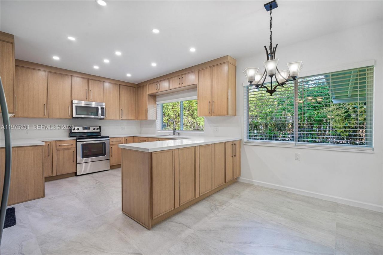 1235 Algardi Ave, Coral Gables, FL 33146 Photo