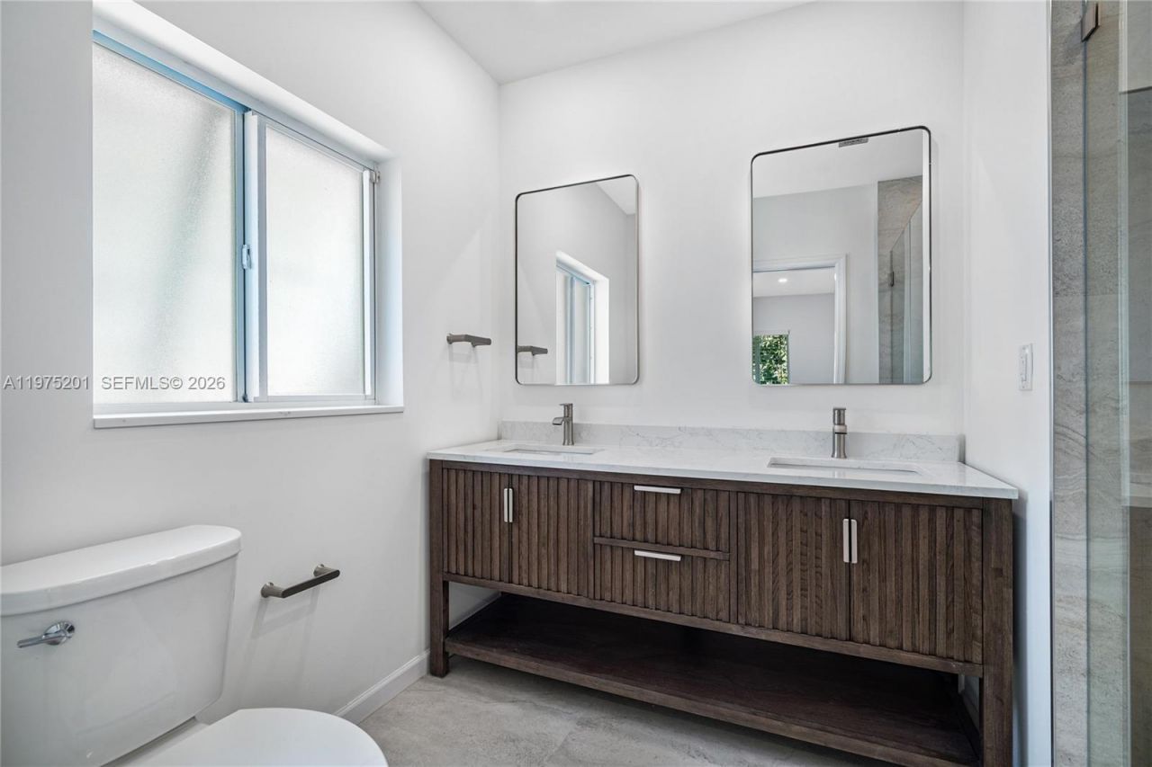 1235 Algardi Ave, Coral Gables, FL 33146 Photo