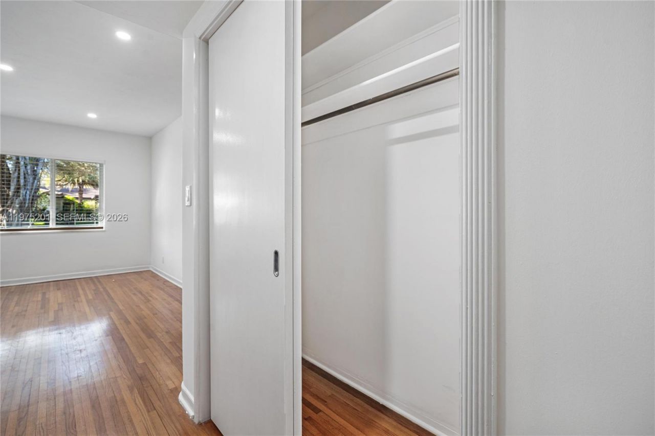 1235 Algardi Ave, Coral Gables, FL 33146 Photo