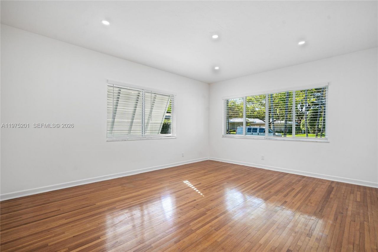 1235 Algardi Ave, Coral Gables, FL 33146 Photo