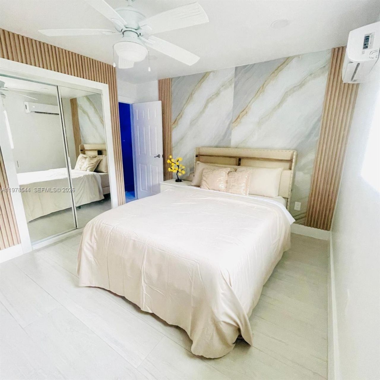 1140 N Douglas Rd, Pembroke Pines, FL 33024 Photo