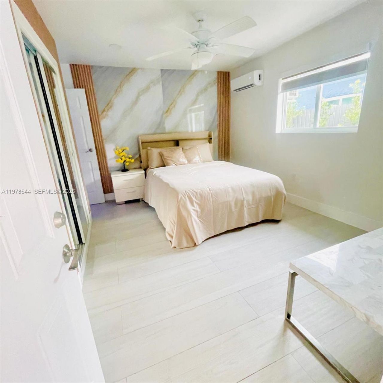 1140 N Douglas Rd, Pembroke Pines, FL 33024 Photo