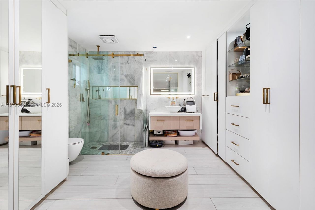 1140 N Douglas Rd , Pembroke Pines, FL 33024 Photo