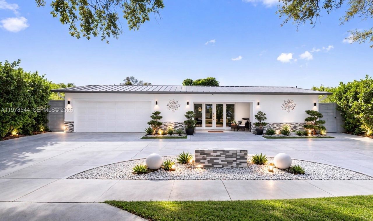 1140 N Douglas Rd, Pembroke Pines, FL 33024 Photo