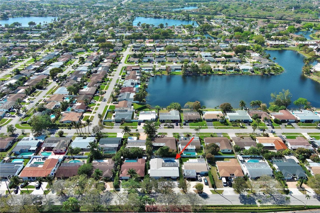 1140 N Douglas Rd , Pembroke Pines, FL 33024 Photo