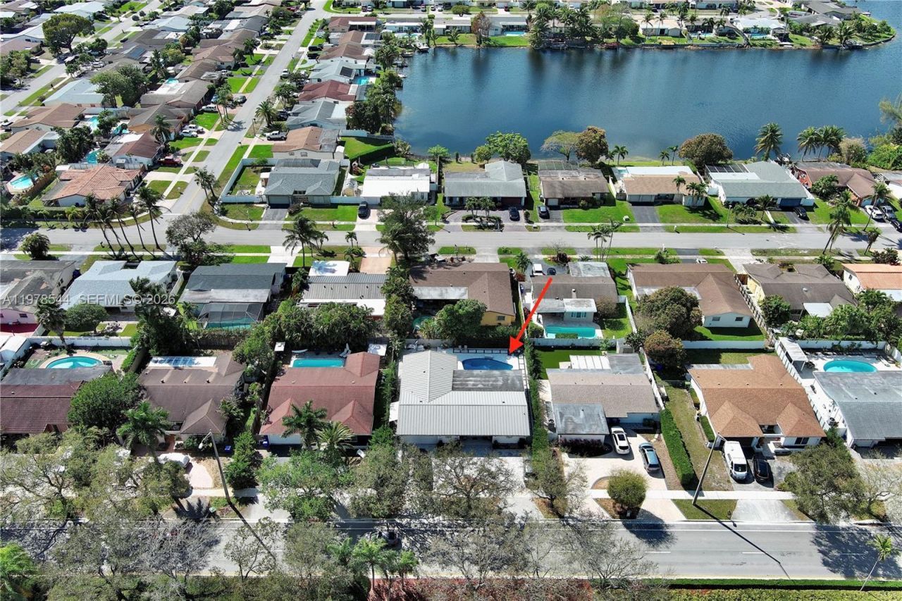 1140 N Douglas Rd , Pembroke Pines, FL 33024 Photo