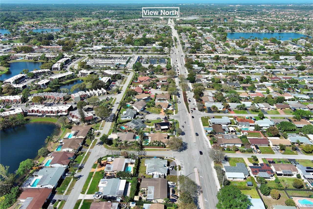 1140 N Douglas Rd , Pembroke Pines, FL 33024 Photo