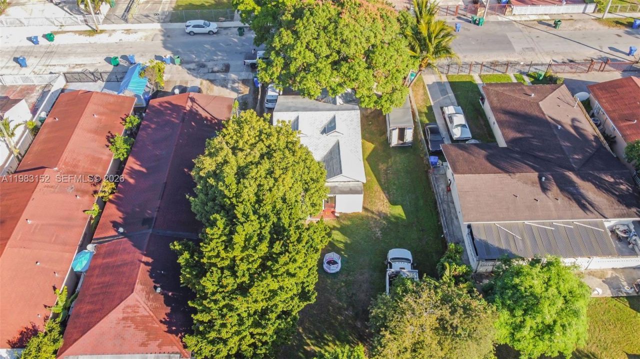 2142 NW 33rd St, Miami, FL 33142 Photo