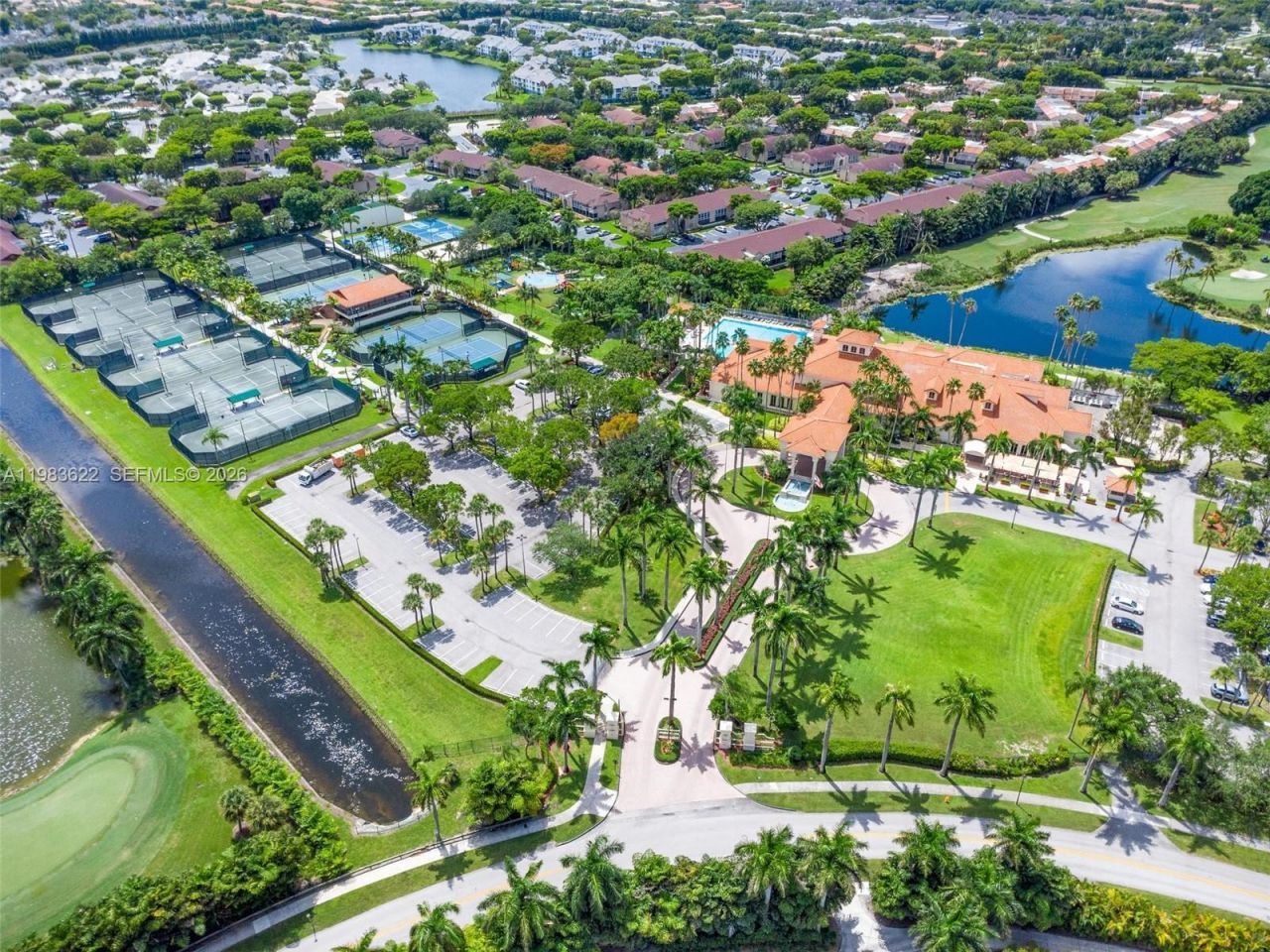 10635 NW 54th St , Doral, FL 33178 Photo