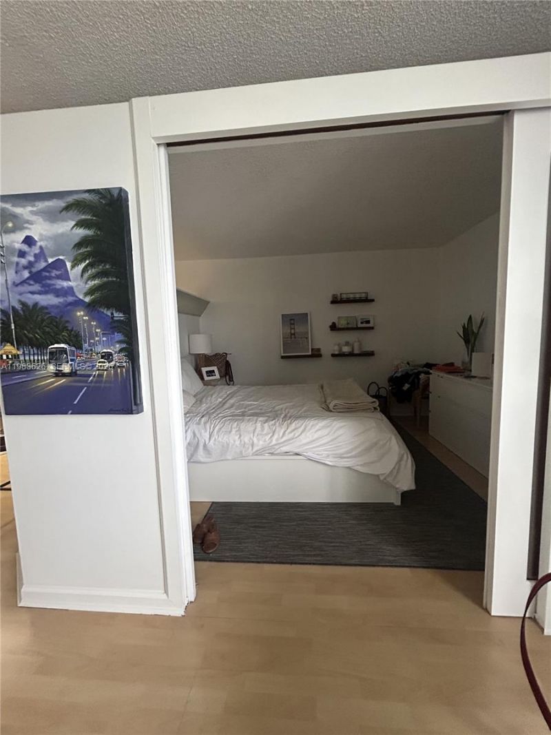 290 174th St , Unit 1715, Sunny Isles Beach, FL 33160 Photo