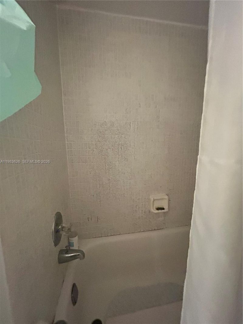 290 174th St , Unit 1715, Sunny Isles Beach, FL 33160 Photo