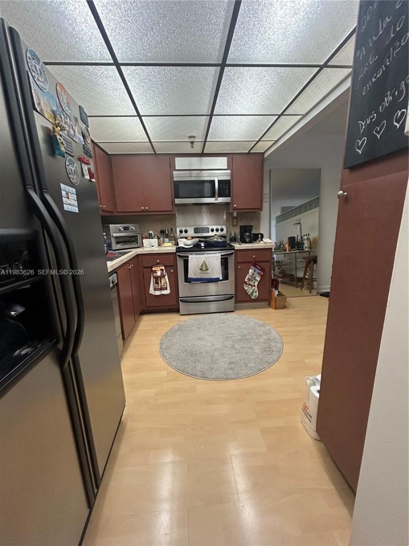 290 174th St , Unit 1715, Sunny Isles Beach, FL 33160 Photo