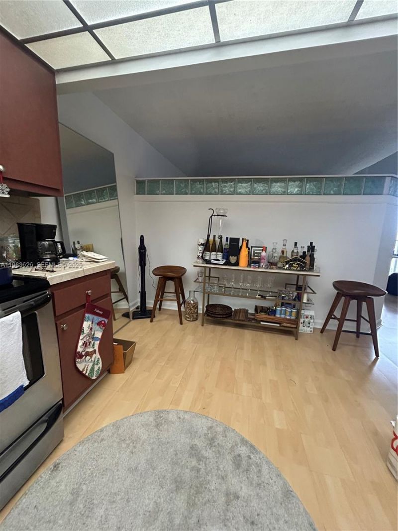 290 174th St , Unit 1715, Sunny Isles Beach, FL 33160 Photo