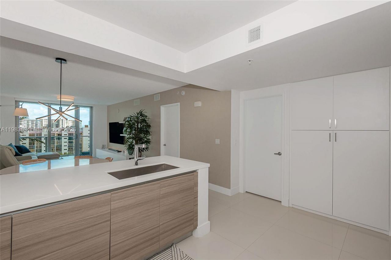 300 Sunny Isles Blvd, Unit 4-805, Sunny Isles Beach, FL 33160 Photo