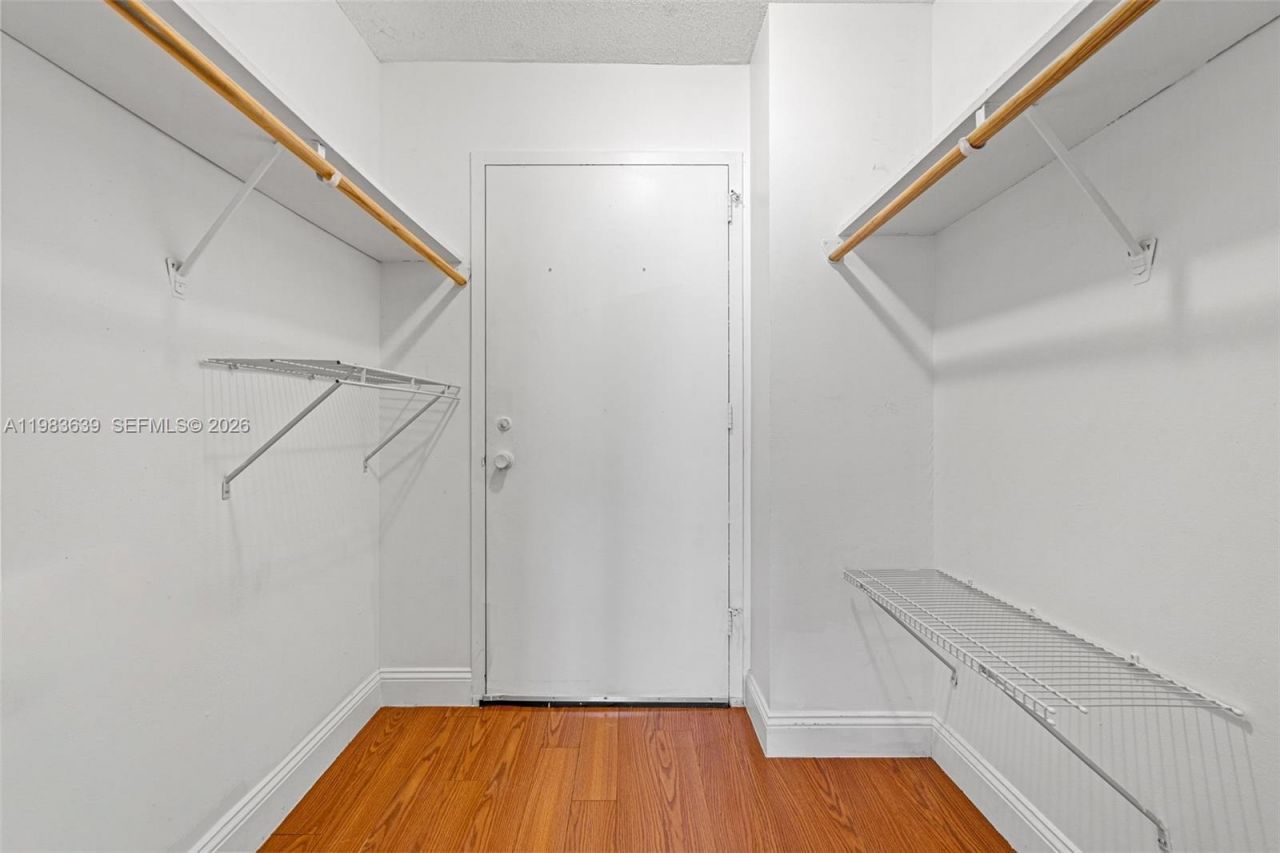 2750 NE 183rd St, Unit 1203, Aventura, FL 33160 Photo