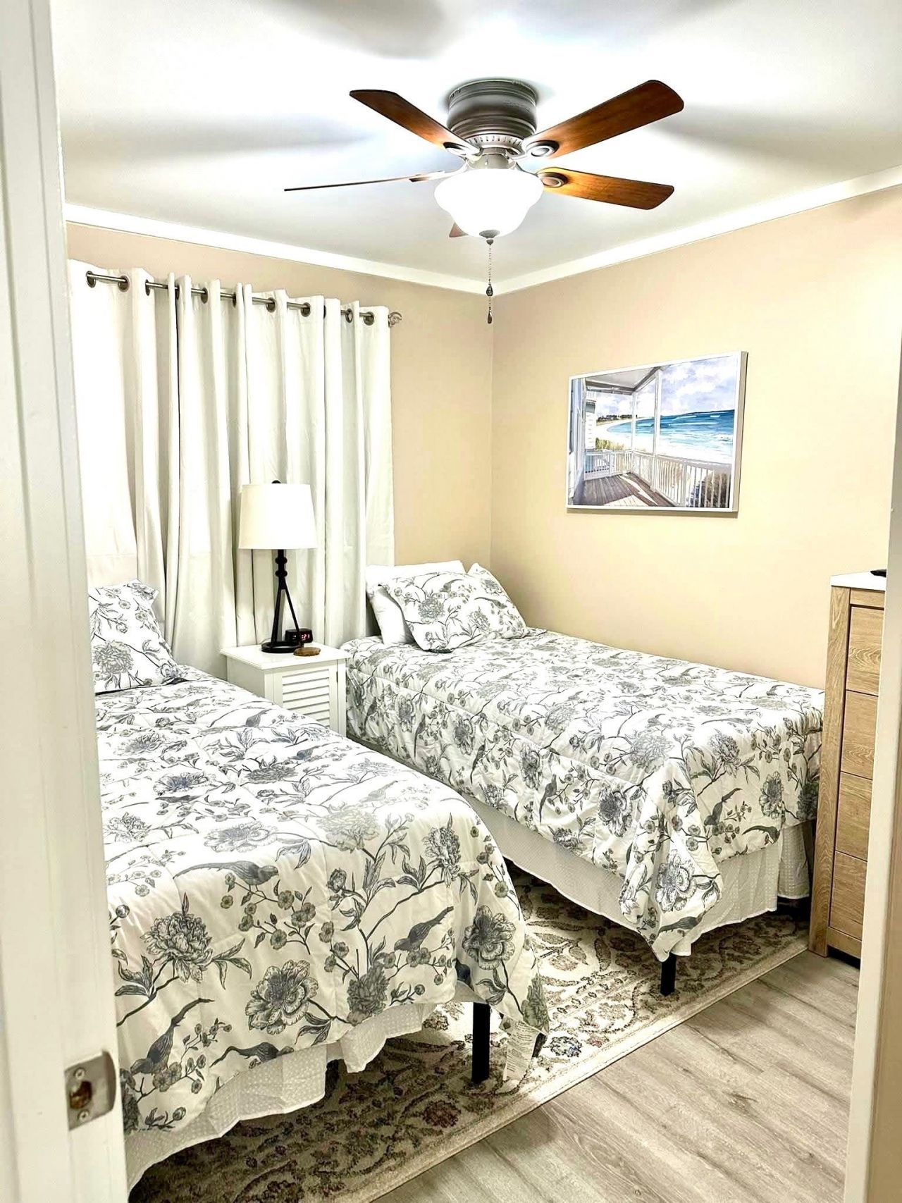 5905 S Kings Highway Photo 11