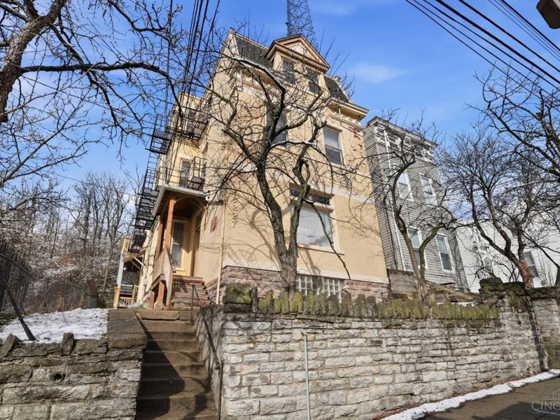 2227 Wheeler Street, Cincinnati, OH 45219 Photo 3