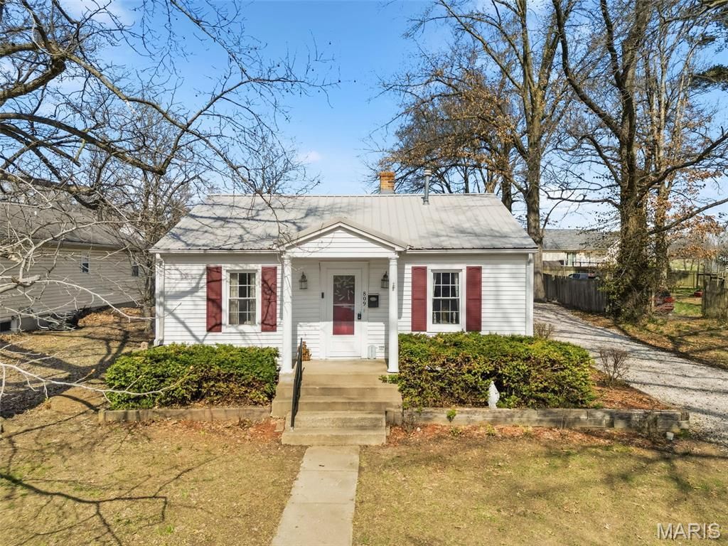 809 Lincoln Street, Elsberry, MO 63343 Main Photo