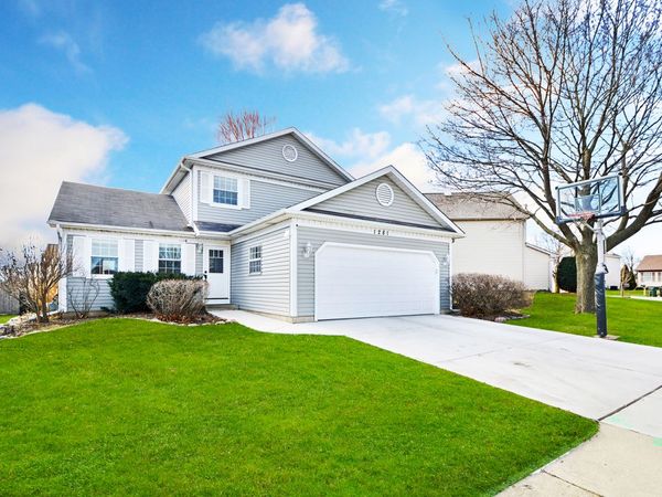 1281 Old Timber Court , Hoffman Estates, IL 60192