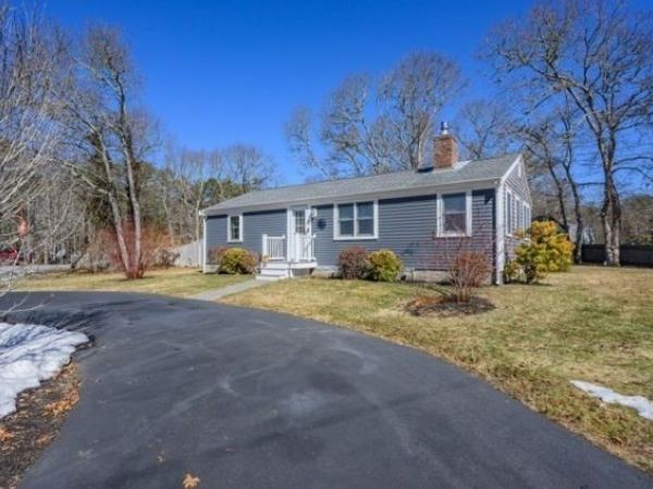 16 Hazelwood Road, Dennis, MA 02660