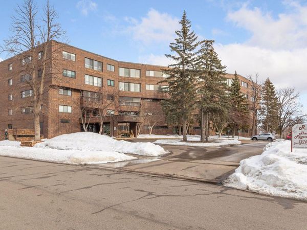 2275 Youngman Avenue, Unit 410W, Saint Paul, MN 55116