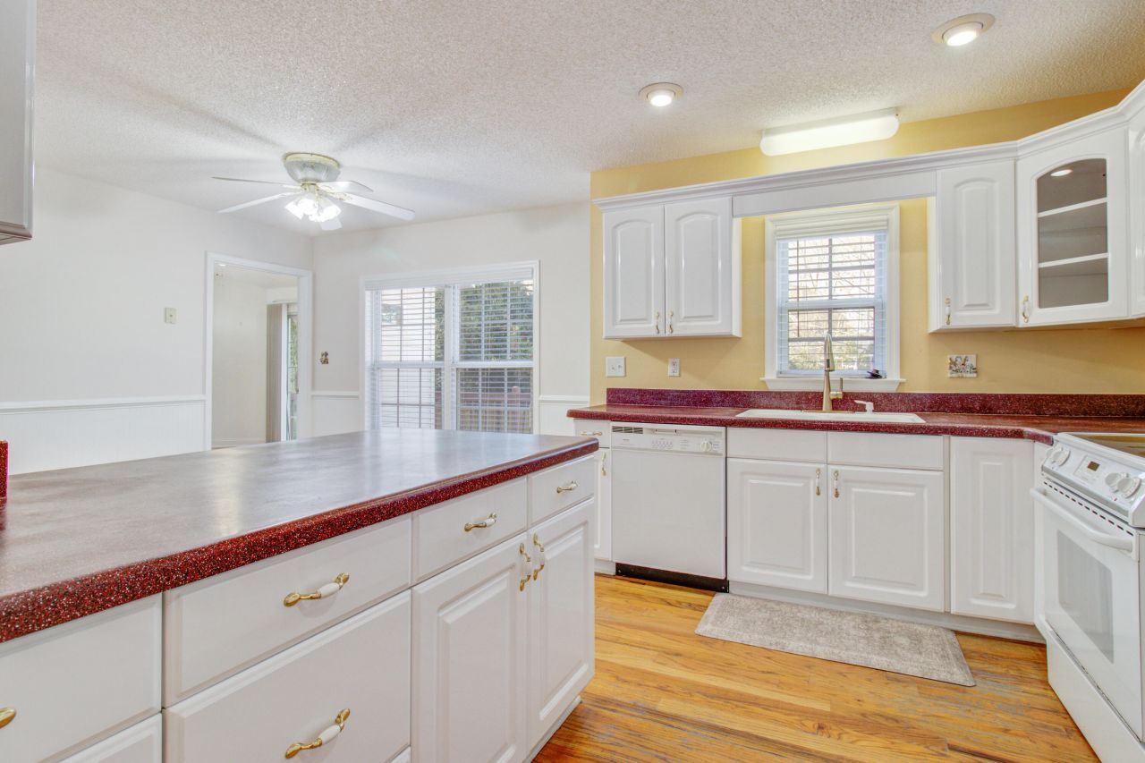 123 Spalding Circle Photo 17