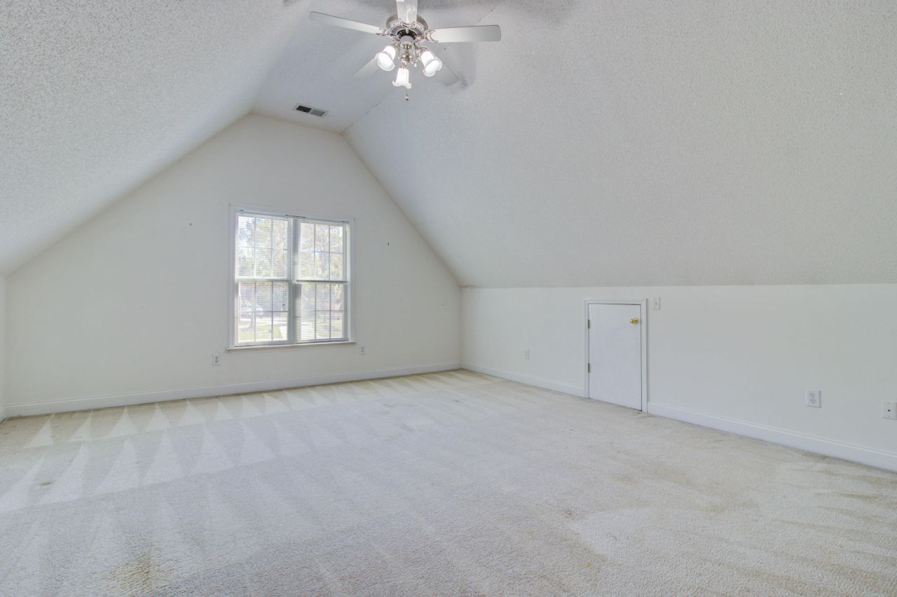 123 Spalding Circle Photo 38