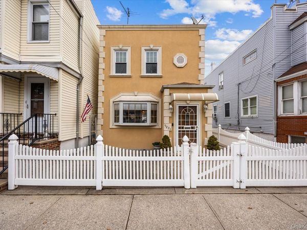 72-31 73rd Street , Glendale, NY 11385