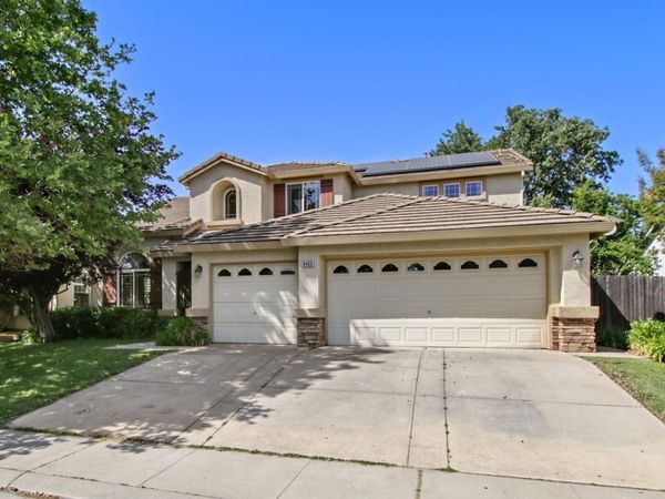 9465 Mainline Dr, Elk Grove, CA 95624