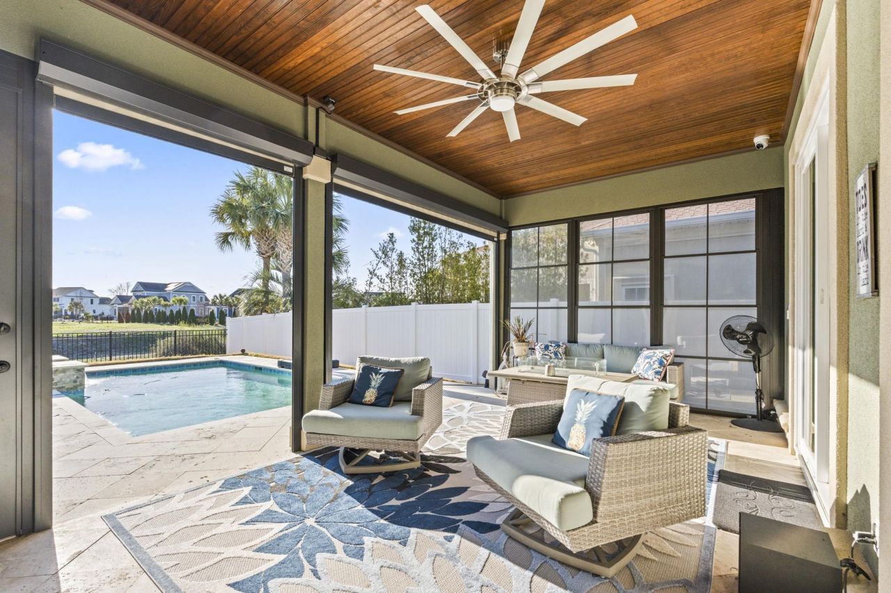 688 Edgecreek Dr.  Photo 12