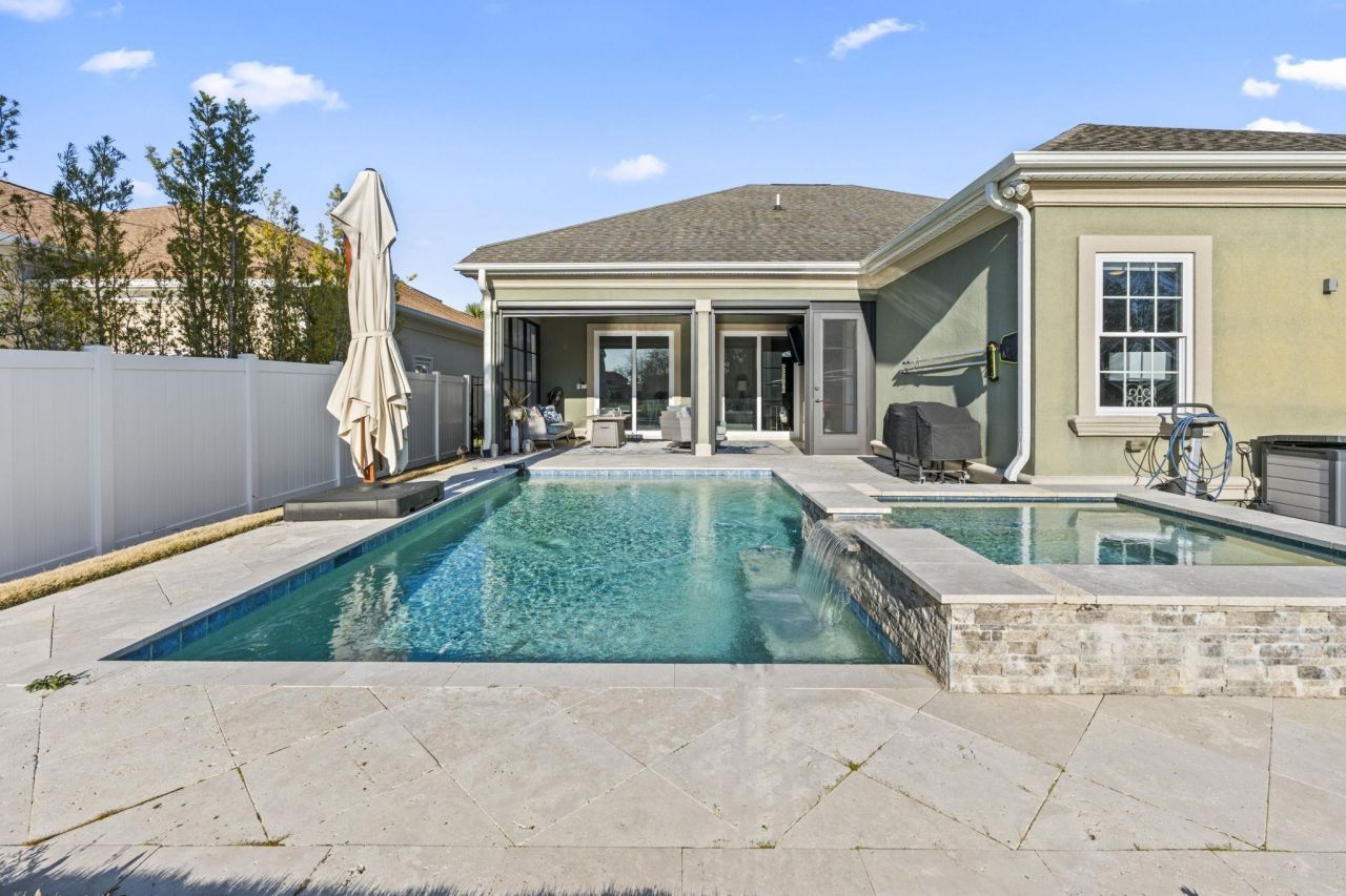 688 Edgecreek Dr.  Photo 14