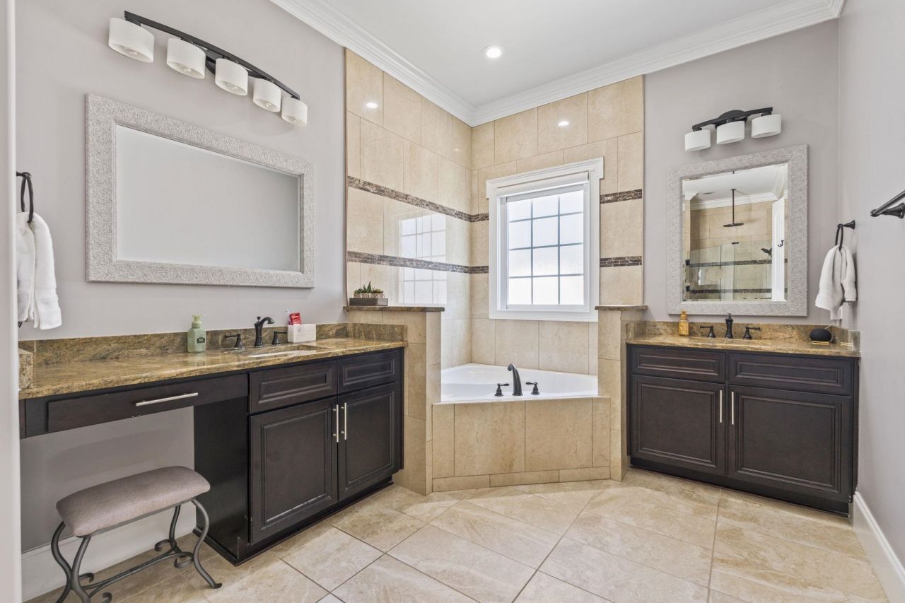 688 Edgecreek Dr.  Photo 20