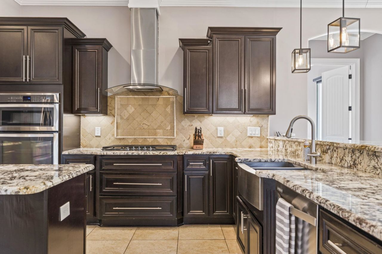 688 Edgecreek Dr.  Photo 8